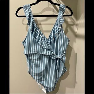 BRAND NEW Kindred Bravley Nursing and Maternity One Piece Wrap Swimsuit XXL